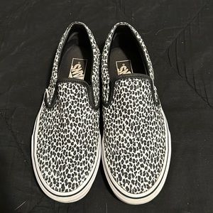 Animal/Cheetah print Vans